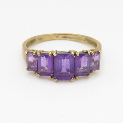 13 - 9ct gold and five stone amethyst ring (2.5g) Size S