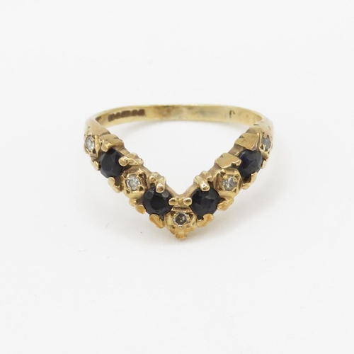 160 - 9ct gold sapphire and diamond set wishbone chevron ring (1.7g) AS SEEN - MISSHAPEN Size H