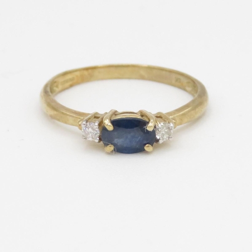 72 - 9ct gold sapphire and diamond ring (1.7g) Size N