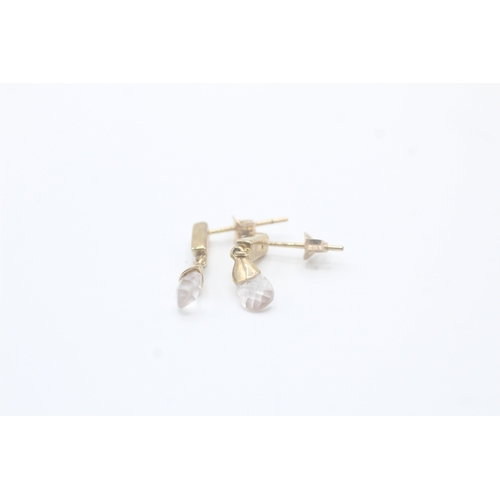 121 - 9ct gold diamond and rose quartz stud earrings (2g)