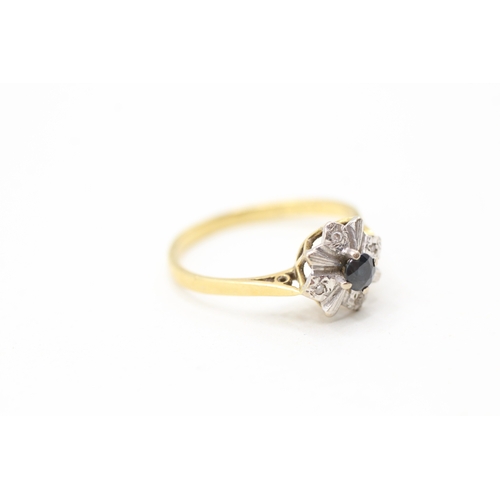 125 - 18ct gold sapphire and diamond ring (2.2g) Size N