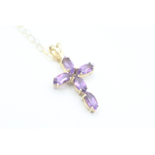 135 - 9ct gold amethyst cross pendant necklace (1.3g)