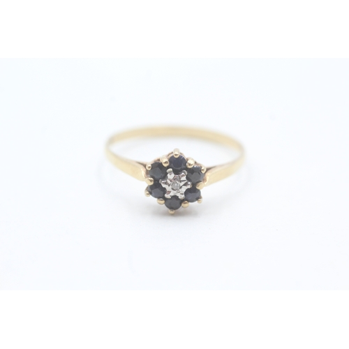 139 - 9ct gold sapphire and diamond flower cluster set ring (1.6g) Size Q 1/2