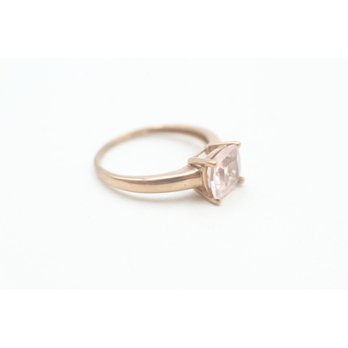 146 - 9ct gold and morganite ring (1.6g) Size L 1/2