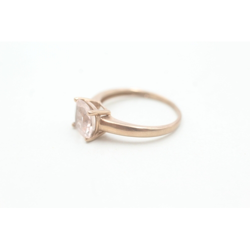 146 - 9ct gold and morganite ring (1.6g) Size L 1/2