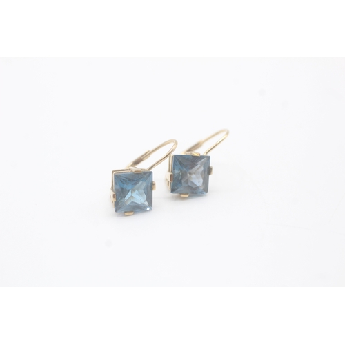 151 - 9ct gold and topaz lever back earrings (2.9g)