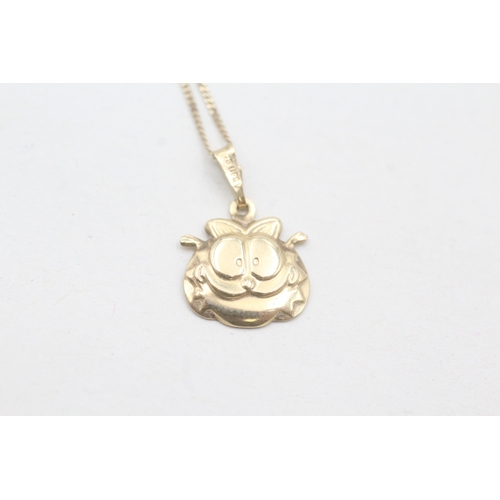 152 - 9ct gold 'Garfield' pendant on chain (1.2g)