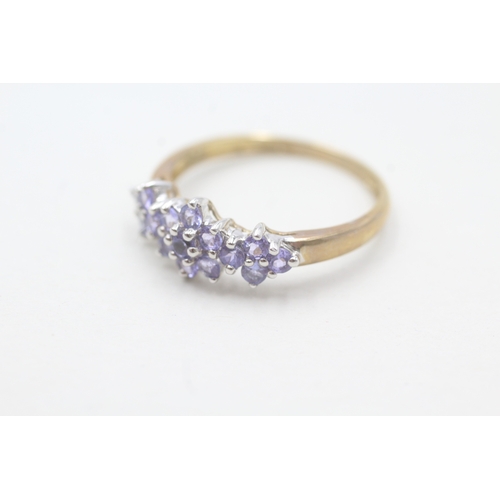 158 - 9ct gold tanzanite dress ring (2.4g) Size V