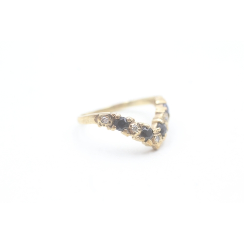 160 - 9ct gold sapphire and diamond set wishbone chevron ring (1.7g) AS SEEN - MISSHAPEN Size H