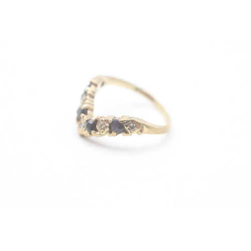 160 - 9ct gold sapphire and diamond set wishbone chevron ring (1.7g) AS SEEN - MISSHAPEN Size H