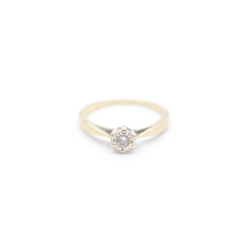 164 - 9ct gold solitaire diamond ring (1.5g) Size I 1/2