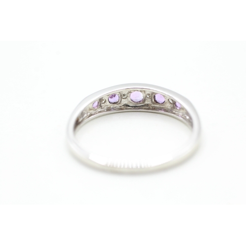 20 - 9ct gold amethyst and diamond row set ring (2.5g) Size U