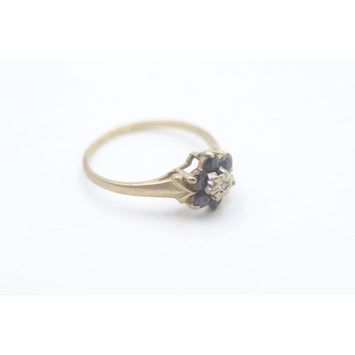 29 - 9ct gold sapphire & diamond cluster ring (1.6g) Size N