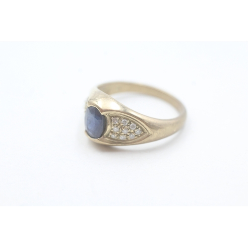 30 - 9ct gold sapphire & diamond dress ring (4g) Size N