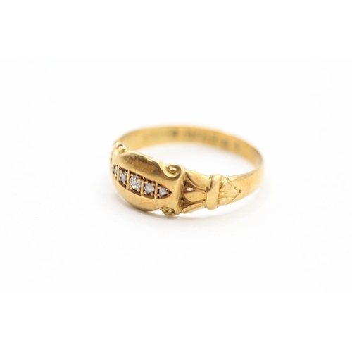 46 - 18ct gold and diamond ring (3.3g) Size R