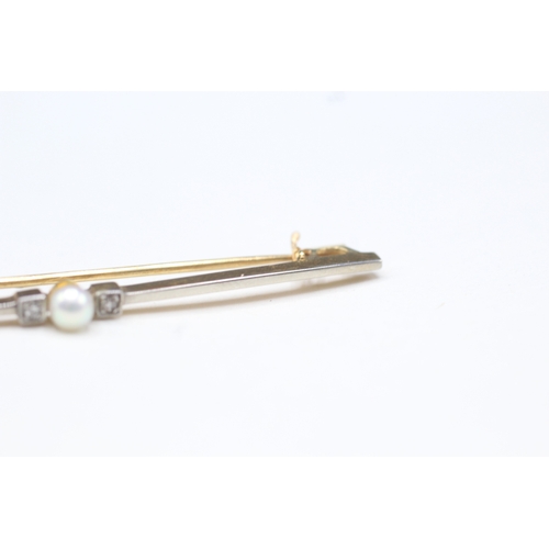 77 - 18ct gold cultured pearl and diamond brooch with Swedish hallmarks (3.5g)