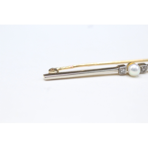 77 - 18ct gold cultured pearl and diamond brooch with Swedish hallmarks (3.5g)