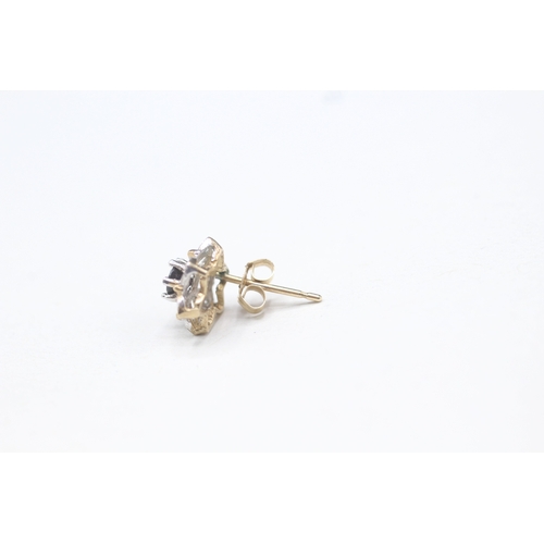 78 - 9ct gold sapphire and diamond flower cluster stud earrings (0.9g)