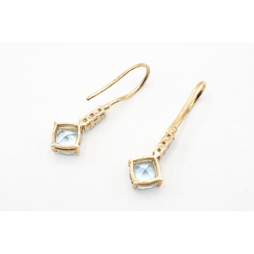 88 - 9ct gold and topaz drop hook earrings (2.8g)