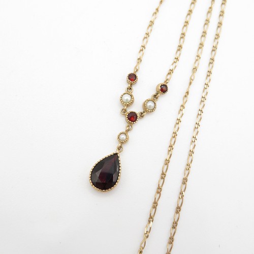 147 - 9ct gold garnet & seed pearl necklace (2.9g)