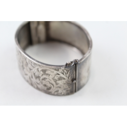 254 - Sterling Silver Chunky Bangle Inc. Etched 35g