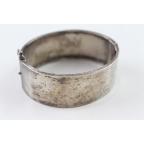 254 - Sterling Silver Chunky Bangle Inc. Etched 35g