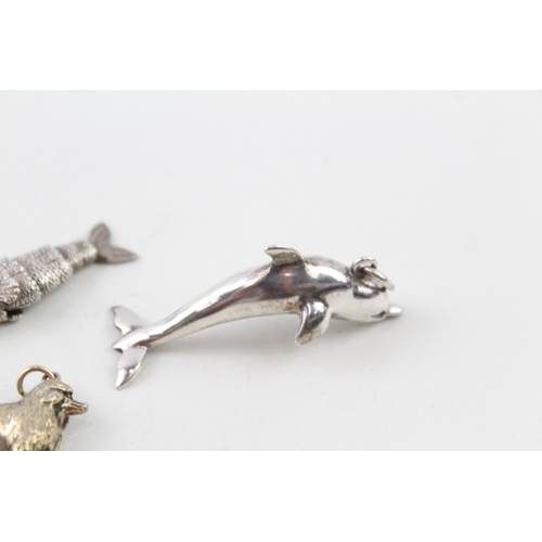 283 - Collection of Sterling Silver Novelty Jewellery inc. Articulated Fish x 4 40g