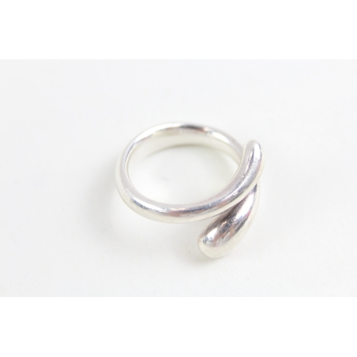 284 - Tiffany & Co Sterling Silver Bypass Ring by Designer Elsa Peretti 11g