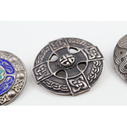 307 - Collection of Sterling Silver Scottish Brooches inc. Celtic, Enamel x 3 65g