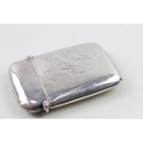 363 - Antique / Vintage Stamped .925 Sterling Silver Fishing Scene Vesta Case (26g)