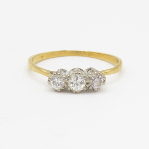 227 - 18ct gold diamond & cubic zirconia trilogy ring (1.7g)