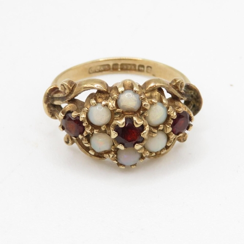 236 - 9ct gold opal and garnet cluster set ring (2.9g)