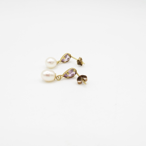 239 - 2 x 9ct gold topaz, amethyst and cultured pearl drop earrings (2.1g)