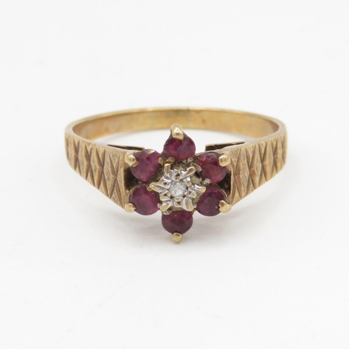 105 - 9ct gold ruby and diamond flower cluster ring (2.7g) Size Q 1/2