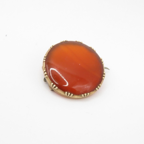 151 - 9ct gold antique carnelian brooch (3.1g)