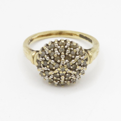 171 - 9ct gold diamond cluster ring (3.4g) Size N