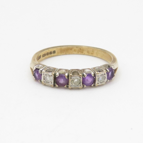 186 - 9ct gold diamond and amethyst row ring (2.2g) Size L