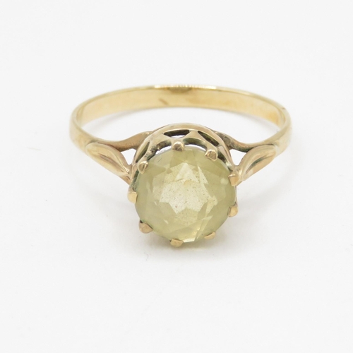 231 - 9ct gold vintage citrine dress ring (1.9g) Size O