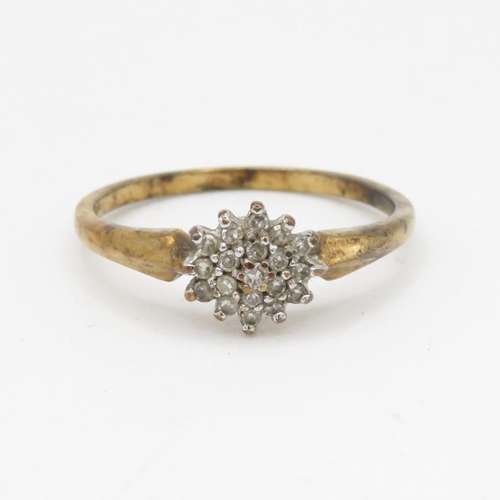 77 - 9ct gold vintage diamond cluster ring (1.7g) Size N