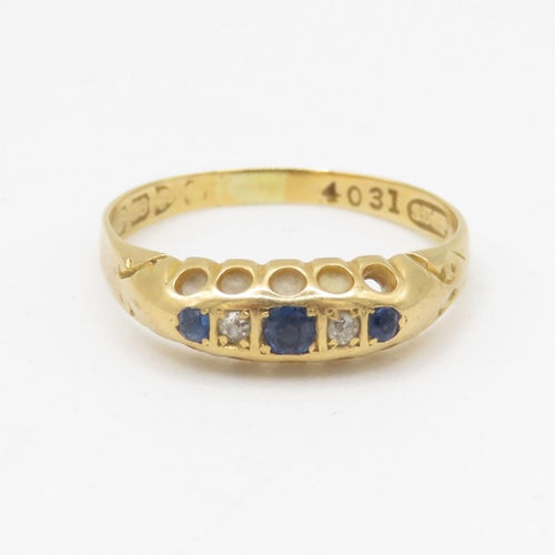 92 - 18ct gold sapphire and diamond flush set ring (2.3g) Size N