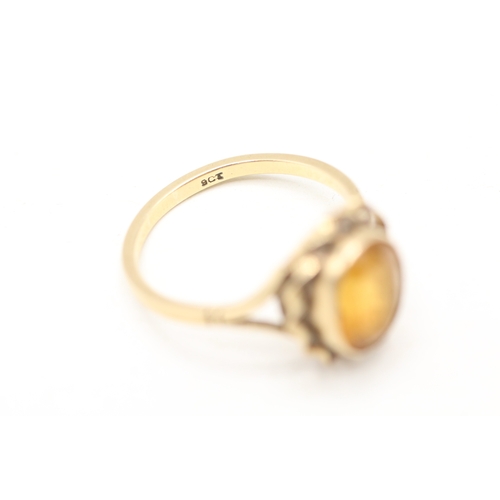 117 - 9ct gold citrine single stone ring (2.7g) Size Q