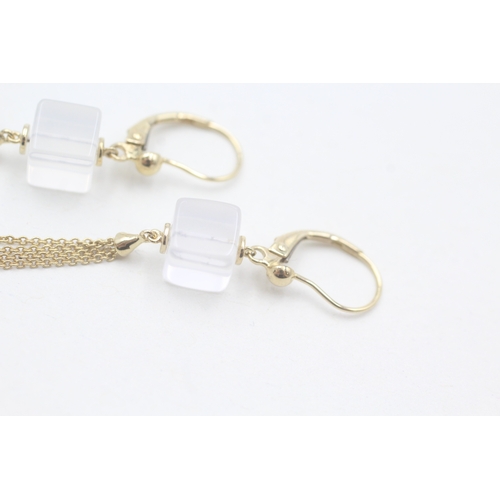 129 - 9ct gold milky quartz drop earrings (3g)