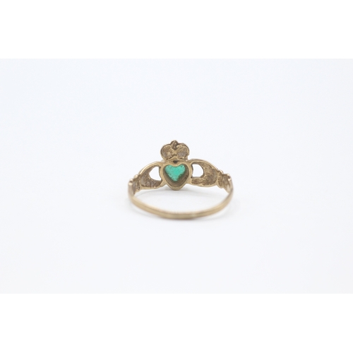 146 - 9ct gold chrysoprase claddagh ring (1.7g) AS SEEN - MISSHAPEN Size O