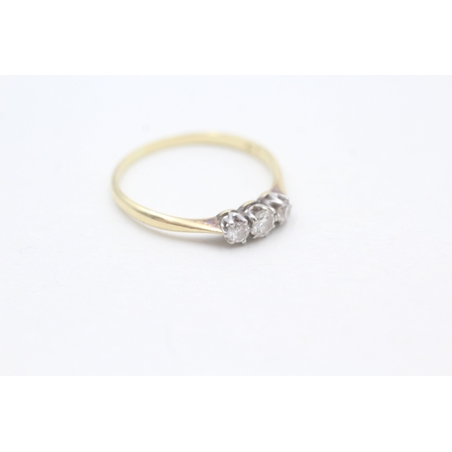 15 - 18ct gold diamond trilogy ring (1.6g) Size O