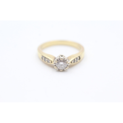 157 - 18ct gold diamond solitaire ring (4.1g) Size L 1/2