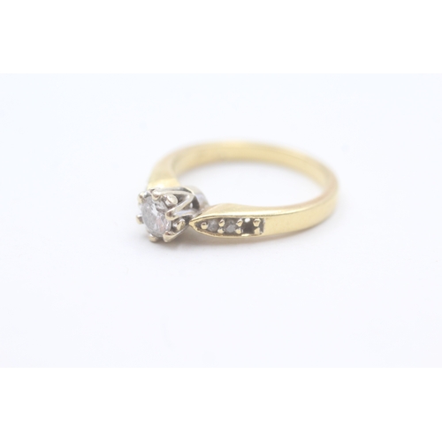 157 - 18ct gold diamond solitaire ring (4.1g) Size L 1/2