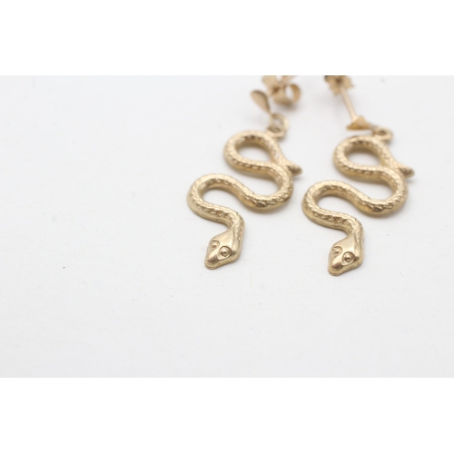 170 - 9ct gold snake drop earrings (0.8g)