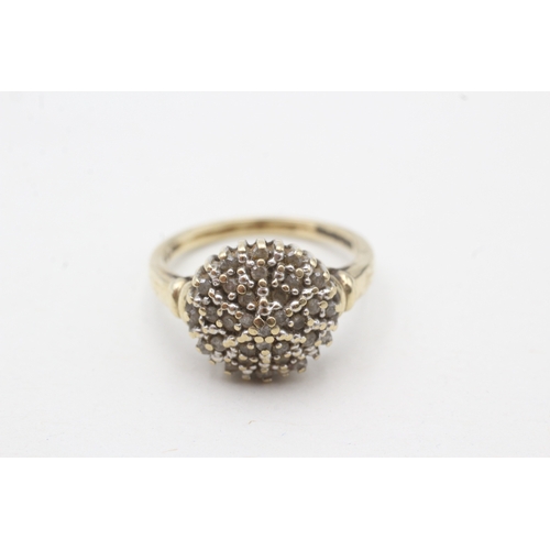 171 - 9ct gold diamond cluster ring (3.4g) Size N