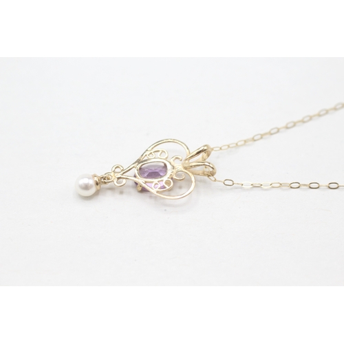 182 - 9ct gold amethyst and faux pearl pendant on chain (1.2g)