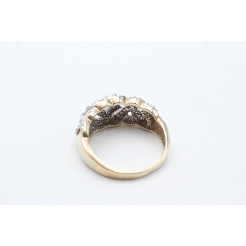 193 - 9ct gold diamond dress ring (3.5g) Size N 1/2